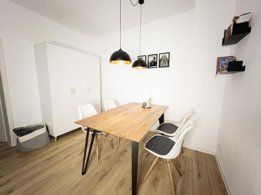 Wohlfuehl-Oase Mitten In Der Stadt - Garten, Grill, Netflix Und Drucker Leipzig Exterior photo